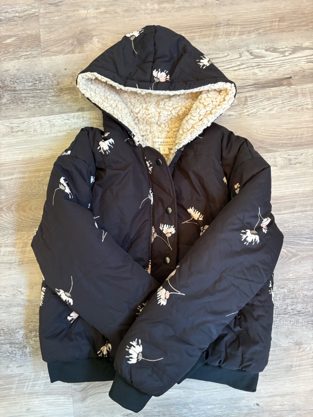 Saltwater LUX Sherpa-Lined Floral Hooded Puffer Jacket Black Small